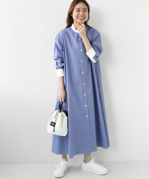 JOURNAL STANDARD relume（ジャーナルスタンダード　レリューム）の「《追加》タイプライタークレリックフレアワンピース◆（シャツワンピース・レディース・レッド/ブルー・FREE）」の4枚目の写真