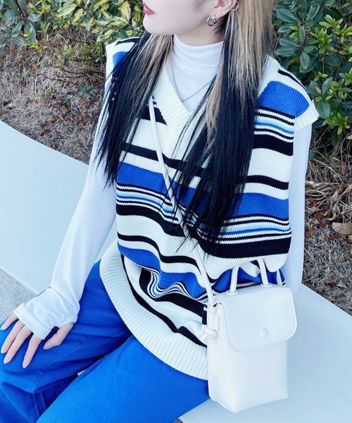 Figments(フィグメンツ)の「マルチボーダーニットベスト(ベスト・レディース・イエロー/ブルー・FREE)」の1枚目の写真