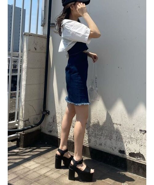 EMODA（エモダ）の「スイッチングコンパクトワンピース（ワンピース・レディース・ライトブルー/インディゴブルー/アイボリー・SMALL/MEDIUM）」の17枚目の写真