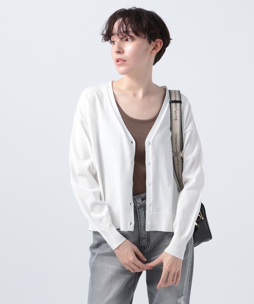 BAYFLOW(ベイフロー)の「Vネックニットカーデ(カーディガン/ボレロ・レディース・ブラック/レッド/オフホワイト/グリーン・SMALL/MEDIUM)」の15枚目の写真