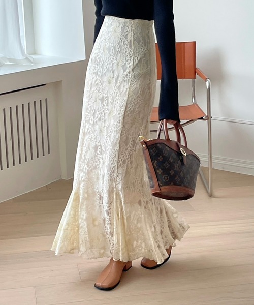 emi+(エミプラス)の「花柄レースハイウエストマーメードスカート(スカート・レディース・ブラック/ブラウン/アイボリー/ブルー/ネイビー・S/M)」の10枚目の写真
