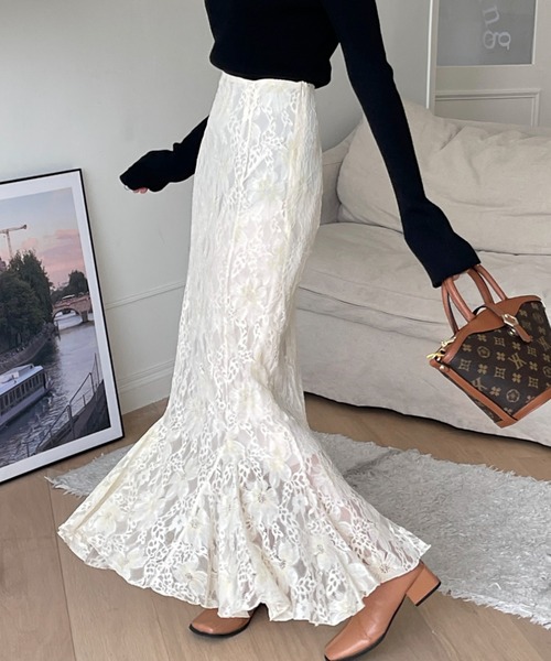 emi+(エミプラス)の「花柄レースハイウエストマーメードスカート(スカート・レディース・ブラック/ブラウン/アイボリー/ブルー/ネイビー・S/M)」の14枚目の写真