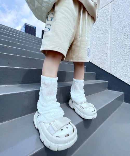 XU(エックスユー)の「【XU/エックスユー】lace leg warmer/レースレッグウォーマー(レッグウォーマー・レディース・ブラック/アイボリー・ONE SIZE)」の2枚目の写真