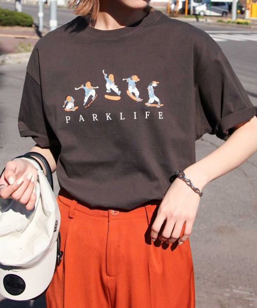 Chillfar（チルファー）の「ヴィンテージイラストTシャツ/コットン100％（Tシャツ/カットソー・レディース・ホワイト/パープル/ブルー/グリーン/オートミール/チャコール/ホワイト系/グレー系/アイボリー系/グリーン系/ブルー系/パープル系・FREE）」の22枚目の写真