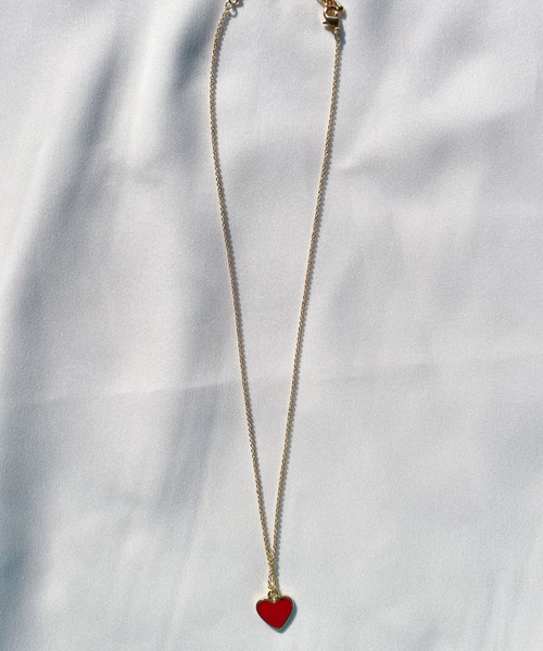 at12:03（アットイチニーゼロサン）の「ハートモチーフネックレス（ネックレス・レディース・ホワイト/ブラック/レッド・FREE）」の6枚目の写真