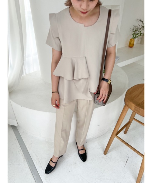 JUMELLE（ジュメロ）の「ラジカルデザイントップ（シャツ/ブラウス・レディース・ベージュ・FREE）」の16枚目の写真