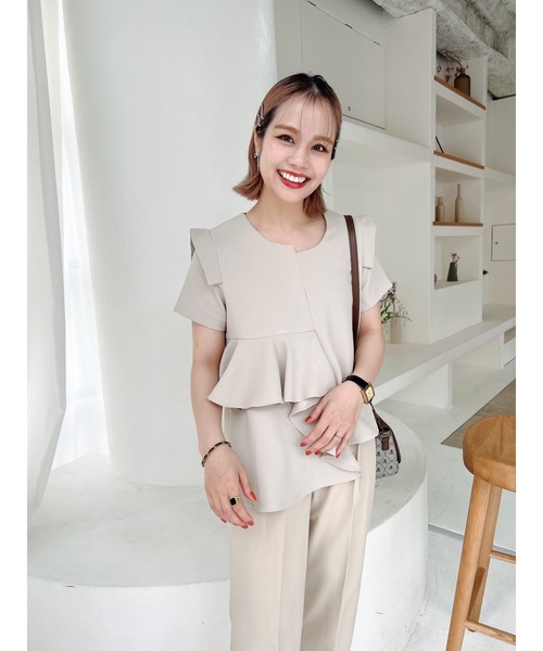 JUMELLE（ジュメロ）の「ラジカルデザイントップ（シャツ/ブラウス・レディース・ベージュ・FREE）」の17枚目の写真