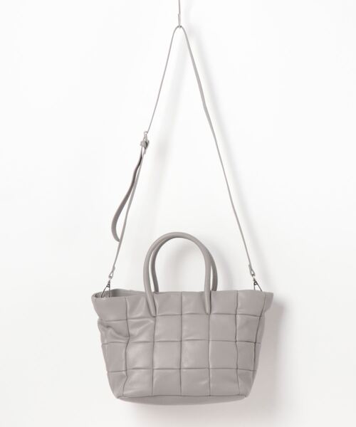 cache cache(カシュ カシュ)の「カシュカシュ cachecache / パッチワークボンディング2wayトート(トートバッグ・レディース・グリーン/ベージュ系その他/ラベンダー/ブラック/アイボリー/グレー・FREE)」の4枚目の写真