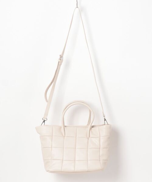 cache cache(カシュ カシュ)の「カシュカシュ cachecache / パッチワークボンディング2wayトート(トートバッグ・レディース・グリーン/ベージュ系その他/ラベンダー/ブラック/アイボリー/グレー・FREE)」の2枚目の写真