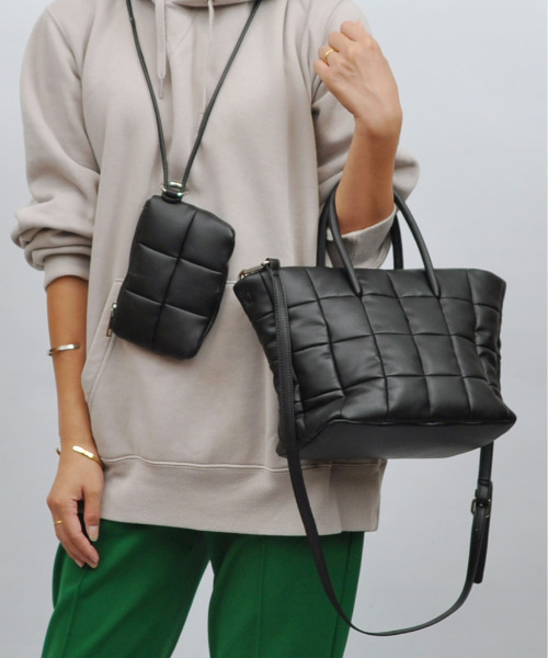 cache cache(カシュ カシュ)の「カシュカシュ cachecache / パッチワークボンディング2wayトート(トートバッグ・レディース・グリーン/ベージュ系その他/ラベンダー/ブラック/アイボリー/グレー・FREE)」の3枚目の写真