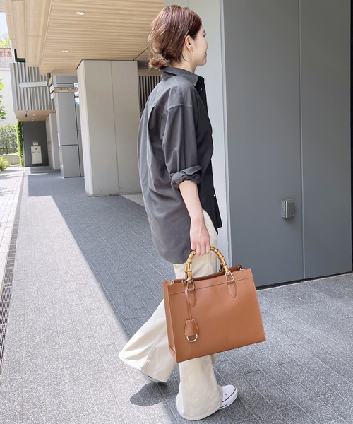 Spick & Span（スピックアンドスパン）の「オックスベーシックパールボタンシャツ（シャツ/ブラウス・レディース・サックスブルー/ブラック系その他/ホワイト/ベージュ・FREE）」の8枚目の写真