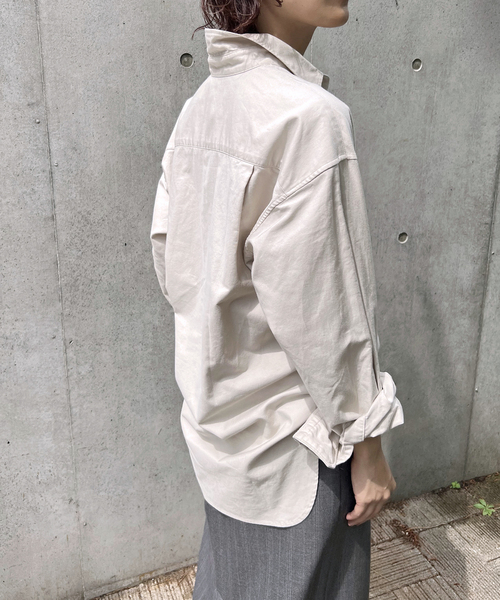 Spick & Span（スピックアンドスパン）の「オックスベーシックパールボタンシャツ（シャツ/ブラウス・レディース・サックスブルー/ブラック系その他/ホワイト/ベージュ・FREE）」の21枚目の写真