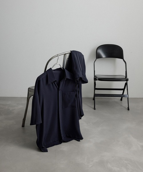 JUNRED(ジュンレッド)の「にっしー×JUNRed / ルーズフロントスリットハーフスリーブシャツ & ワイドミリタリーバルーンパンツ【セットアップ】(セットアップ・メンズ・ライトグレー/オリーブ/ネイビー・S/M/L)」の3枚目の写真