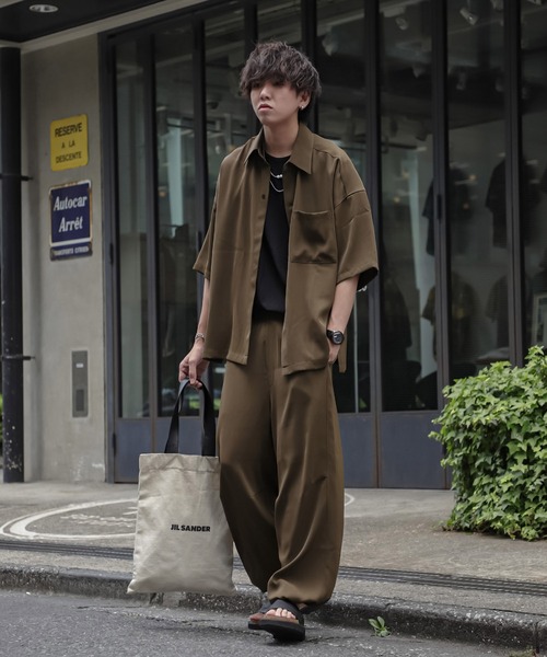 JUNRED(ジュンレッド)の「にっしー×JUNRed / ルーズフロントスリットハーフスリーブシャツ & ワイドミリタリーバルーンパンツ【セットアップ】(セットアップ・メンズ・ライトグレー/オリーブ/ネイビー・S/M/L)」の5枚目の写真