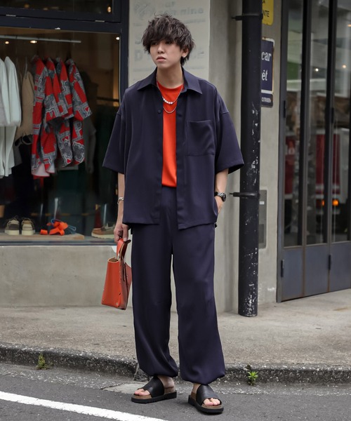 JUNRED(ジュンレッド)の「にっしー×JUNRed / ルーズフロントスリットハーフスリーブシャツ & ワイドミリタリーバルーンパンツ【セットアップ】(セットアップ・メンズ・ライトグレー/オリーブ/ネイビー・S/M/L)」の7枚目の写真