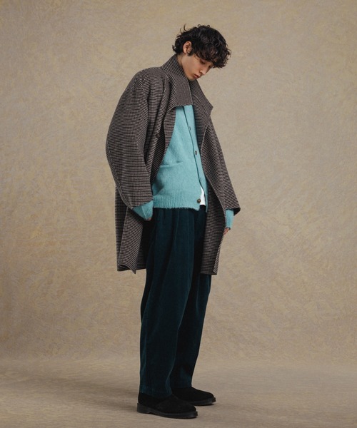 ADAM ET ROPE'(アダムエロペ)の「ガンクラブチェック レイズドネック オーバーサイズコート/ユニセックス(トレンチコート・メンズ・ブラウン系その他・M/S/L)」の22枚目の写真