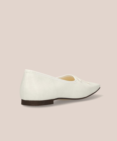 MAMIAN（マミアン）の「スクエアトゥ バレエシューズ（バレエシューズ・レディース・ホワイト/ブラック/ブラウン・22.5cm/23.5cm/24.5cm/23.0cm/24.0cm/25.0cm）」の16枚目の写真