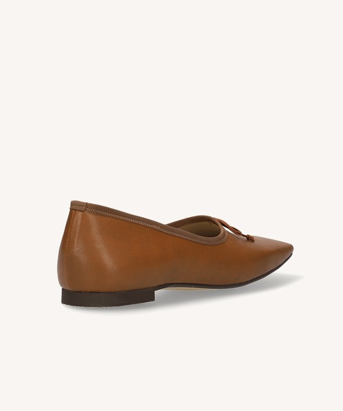 MAMIAN（マミアン）の「スクエアトゥ バレエシューズ（バレエシューズ・レディース・ホワイト/ブラック/ブラウン・22.5cm/23.5cm/24.5cm/23.0cm/24.0cm/25.0cm）」の12枚目の写真