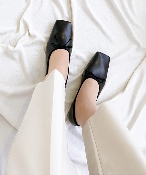 MAMIAN（マミアン）の「スクエアトゥ バレエシューズ（バレエシューズ・レディース・ホワイト/ブラック/ブラウン・22.5cm/23.5cm/24.5cm/23.0cm/24.0cm/25.0cm）」の5枚目の写真