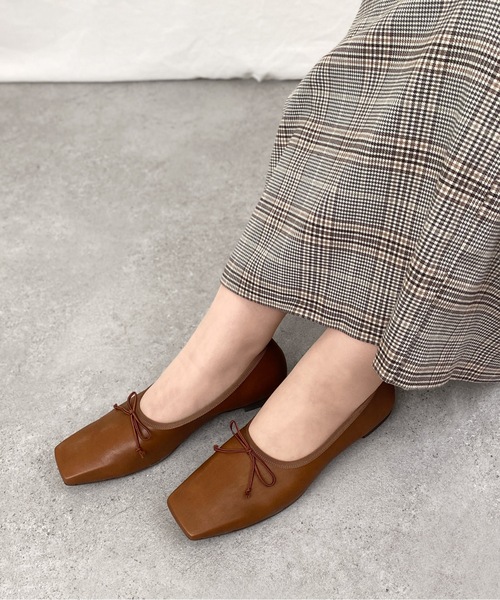 MAMIAN（マミアン）の「スクエアトゥ バレエシューズ（バレエシューズ・レディース・ホワイト/ブラック/ブラウン・22.5cm/23.5cm/24.5cm/23.0cm/24.0cm/25.0cm）」の22枚目の写真