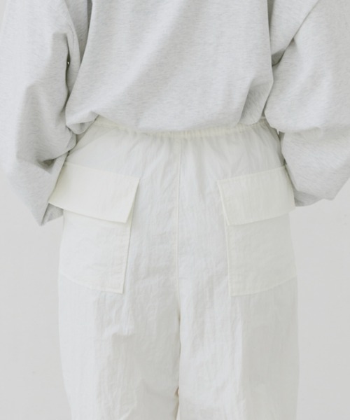 flaner（フラネ）の「Loose military nylon pants/ルーズミリタリーナイロンパンツ（その他パンツ・レディース・ホワイト/ブラック/カーキ・SMALL/MEDIUM/LARGE）」の9枚目の写真