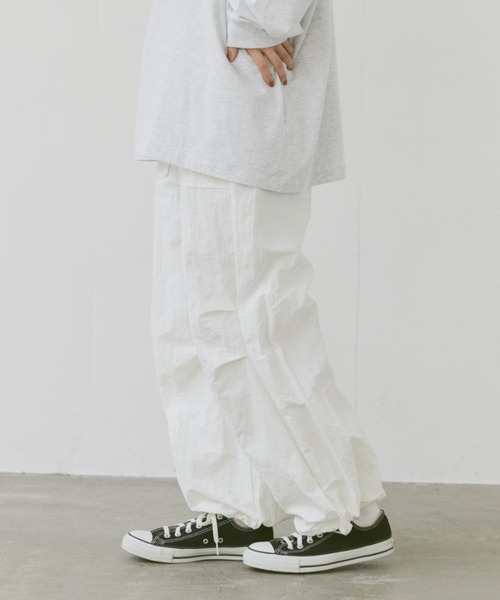 flaner（フラネ）の「Loose military nylon pants/ルーズミリタリーナイロンパンツ（その他パンツ・レディース・ホワイト/ブラック/カーキ・SMALL/MEDIUM/LARGE）」の11枚目の写真