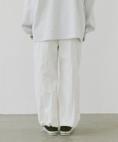 flaner（フラネ）の「Loose military nylon pants/ルーズミリタリーナイロンパンツ（その他パンツ・レディース・ホワイト/ブラック/カーキ・SMALL/MEDIUM/LARGE）」の12枚目の写真