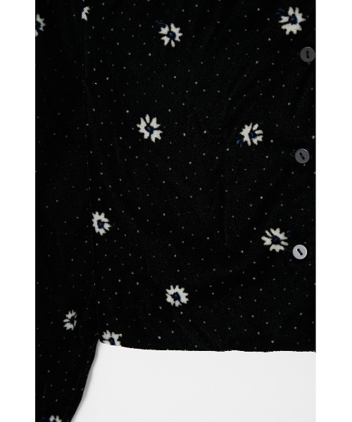 MOUSSY（マウジー）の「VELVET DAISY COMPACT シャツ（シャツ/ブラウス・レディース・グリーン/ブラック・1/2）」の8枚目の写真