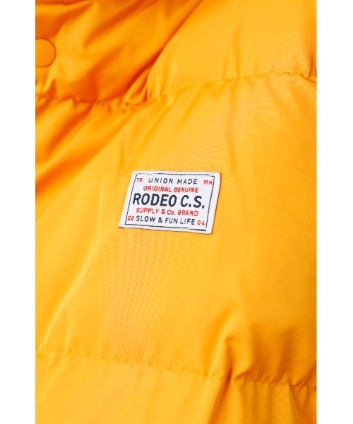 RODEO CROWNS WIDE BOWL(ロデオクラウンズワイドボウル)の「フードロゴ中綿ベスト(ダウンベスト・レディース・オレンジ/アイボリー/ブラック・FREE)」の20枚目の写真