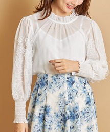 tocco closet | 後ろリボン付きフラワーモチーフ×シャーリングスリーブブラウス(シャツ/ブラウス)