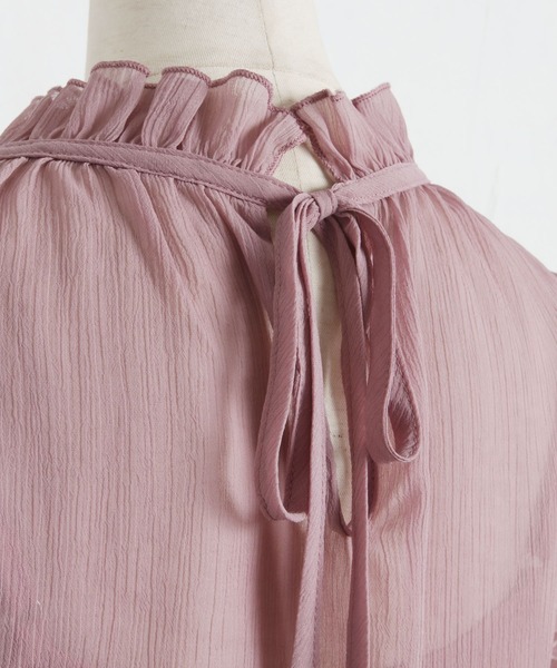 tocco closet(トッコ クローゼット)の「後ろリボン付きフラワーモチーフ×シャーリングスリーブブラウス(シャツ/ブラウス・レディース・オフホワイト/ピンク系その他・M)」の21枚目の写真