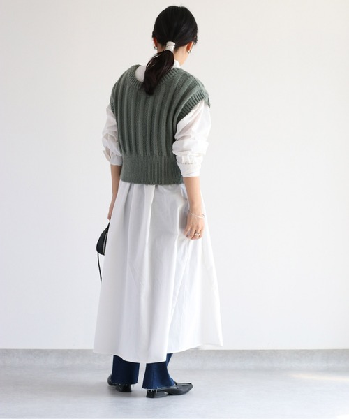 cepo（セポ）の「ショートニットベスト　２WAY（ベスト・レディース・ダークブラウン/グリーン/オフホワイト・M）」の17枚目の写真