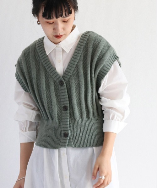 cepo（セポ）の「ショートニットベスト　２WAY（ベスト・レディース・ダークブラウン/グリーン/オフホワイト・M）」の22枚目の写真
