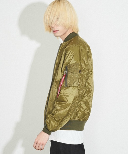 Alpha Industries（アルファインダストリーズ）の「キルティングMA-1