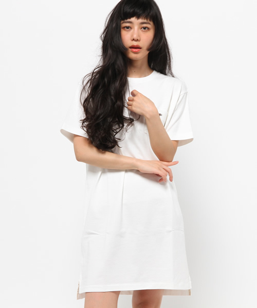 Scye（サイ）の「Scye / クルーネック ショートスリーブ ワンピース SP（ワンピース・レディース・ホワイト/グレー/ブルー・ONE SIZE）」の2枚目の写真