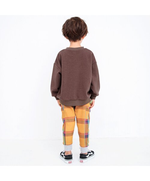 BREEZE（ブリーズ）の「【一部WEB限定カラー】あったかロゴプリントトレーナー_裏シャギー（スウェット・キッズ・キャメル/ベージュ/ワインレッド/ブラウン/ブラック/カーキ/ネイビー・110/140/150/100/90/120/130）」の11枚目の写真