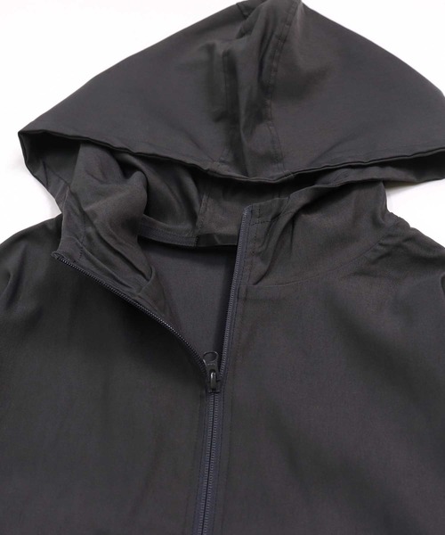 SHISKY（シスキー）の「【GOLF】ゴルフウェア　スーパーストレッチジップパーカー（ゴルフグッズ・メンズ・ブラック/チャコール・M/L/XL）」の10枚目の写真