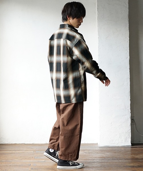 MinoriTY（マイノリティ）の「オンブレーチェック 長袖シャツ レギュラーカラーシャツ（シャツ/ブラウス・メンズ・ブラウン/ブルー/チャコール・L/M）」の13枚目の写真