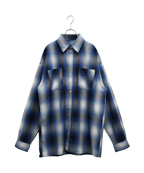 MinoriTY（マイノリティ）の「オンブレーチェック 長袖シャツ レギュラーカラーシャツ（シャツ/ブラウス・メンズ・ブラウン/ブルー/チャコール・L/M）」の4枚目の写真