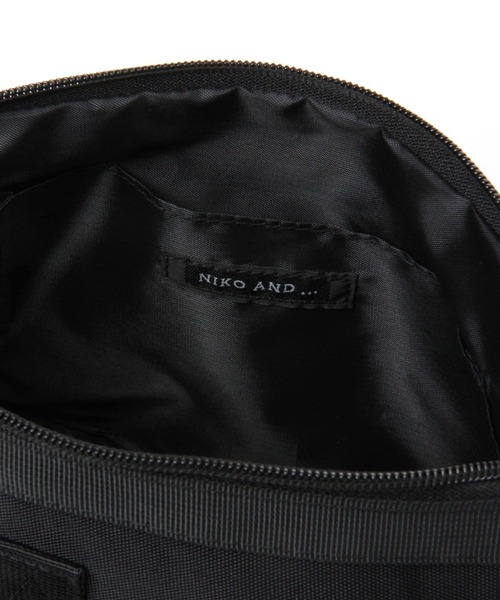 niko and...（ニコアンド）の「フラップミニショルダーバッグ（ショルダーバッグ・メンズ・ネイビー/グレー/ブラック・FREE）」の16枚目の写真