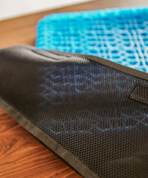 GORDON MILLER(ゴードンミラー)の「GORDON MILLER(ゴードンミラー)CORDURA(コーデュラ)ジェルシートクッション GM506(トラベルグッズ・メンズ・オリーブドラブ/ダークグレー/タン/ブラック・ONE SIZE)」の12枚目の写真
