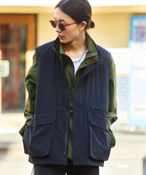 FREAK'S STORE(フリークスストア)の「FREAK'S STORE/フリークスストア CORDURA VEST/コーデュラ ナイロンミル ベスト(ベスト・メンズ・ブラック/オリーブ・MEDIUM/LARGE)」の17枚目の写真