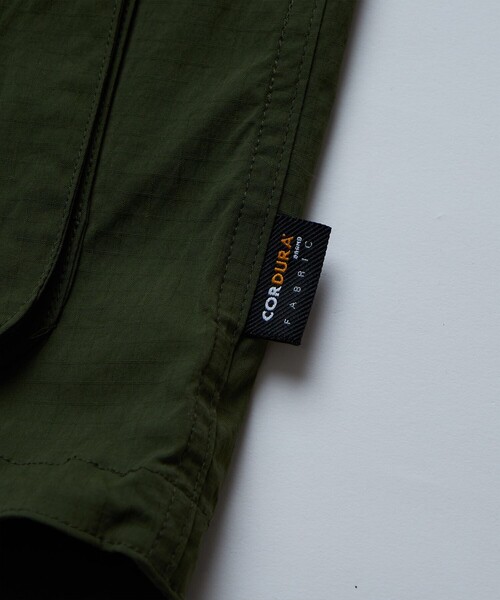FREAK'S STORE(フリークスストア)の「FREAK'S STORE/フリークスストア CORDURA VEST/コーデュラ ナイロンミル ベスト(ベスト・メンズ・ブラック/オリーブ・MEDIUM/LARGE)」の19枚目の写真