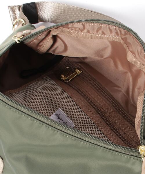 Legato Largo(レガートラルゴ)の「Legato Largo/ レガートラルゴ / ブラッシュアップナイロン クロスボディ / LT-D1231(ボディバッグ/ウエストポーチ・レディース・ブルー/オリーブ/ブラック/ベージュ系その他・ONESIZE)」の11枚目の写真