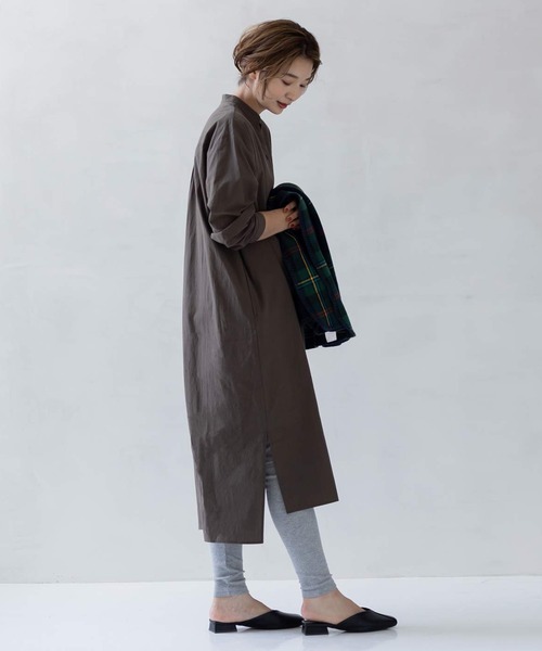 フェリシモMama(フェリシモママ)の「Moredde マタニティから産後も使える しめつけないのが心地いいウエストクロス仕様のリブレギンス(マタニティウェア/グッズ・レディース・グレー/ブラック/ダークグレー・MEDIUM/LARGE/X-LARGE/XX-LARGE)」の8枚目の写真