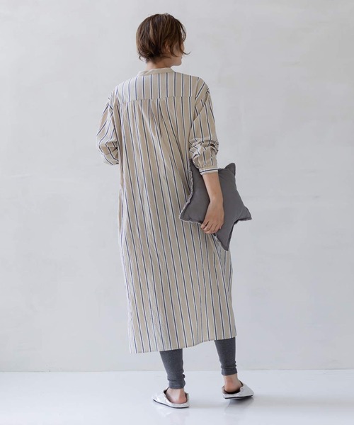 フェリシモMama(フェリシモママ)の「Moredde マタニティから産後も使える しめつけないのが心地いいウエストクロス仕様のリブレギンス(マタニティウェア/グッズ・レディース・グレー/ブラック/ダークグレー・MEDIUM/LARGE/X-LARGE/XX-LARGE)」の12枚目の写真