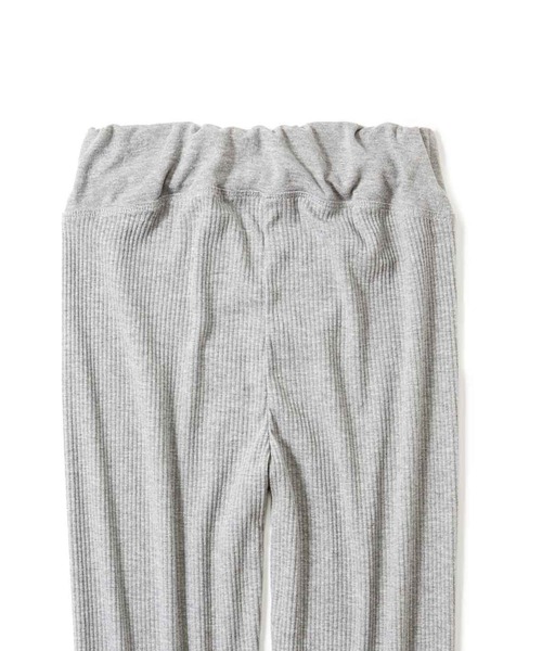 フェリシモMama(フェリシモママ)の「Moredde マタニティから産後も使える しめつけないのが心地いいウエストクロス仕様のリブレギンス(マタニティウェア/グッズ・レディース・グレー/ブラック/ダークグレー・MEDIUM/LARGE/X-LARGE/XX-LARGE)」の16枚目の写真