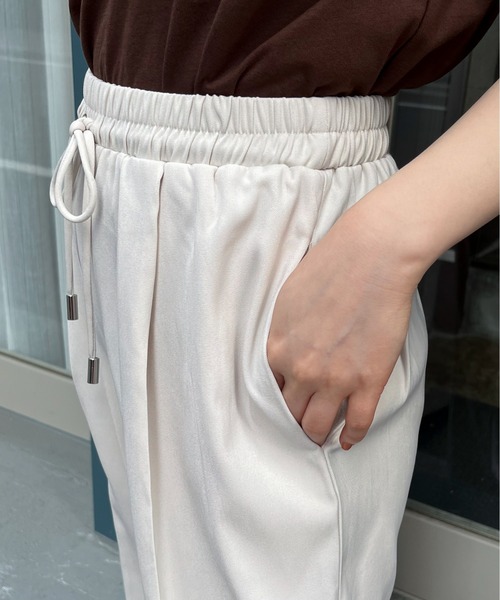 feepur（フェピュール）の「タックイージースラックス（スラックス・レディース・ブルー/グレー/ブラック/アイボリー・SMALL/MEDIUM）」の20枚目の写真