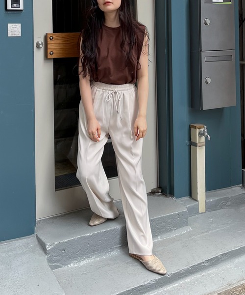 feepur（フェピュール）の「タックイージースラックス（スラックス・レディース・ブルー/グレー/ブラック/アイボリー・SMALL/MEDIUM）」の21枚目の写真