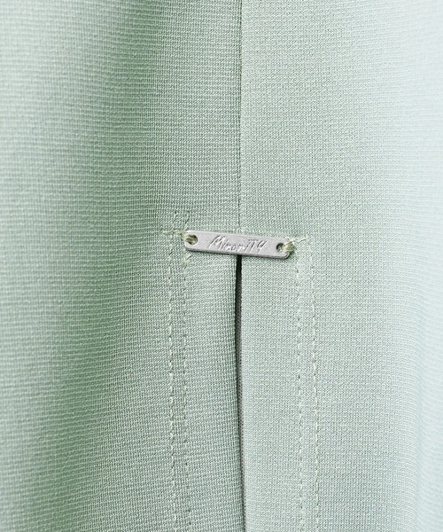 MinoriTY(マイノリティ)の「【MinoriTY】バックスリットポンチョTシャツ オーバーサイズ メンズ(Tシャツ/カットソー・メンズ・ブラック/グリーン/ブルー/グレイッシュベージュ・M/L/S)」の20枚目の写真